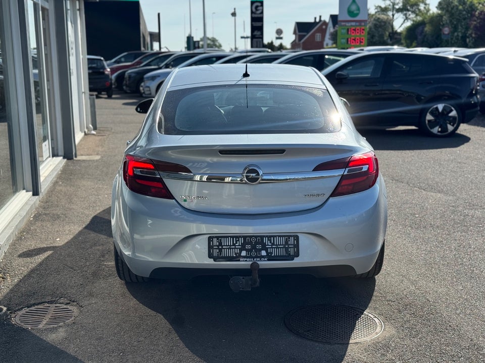 Opel Insignia 1,6 T 170 Cosmo 5d
