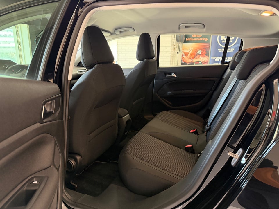 Peugeot 308 1,5 BlueHDi 130 Style 5d