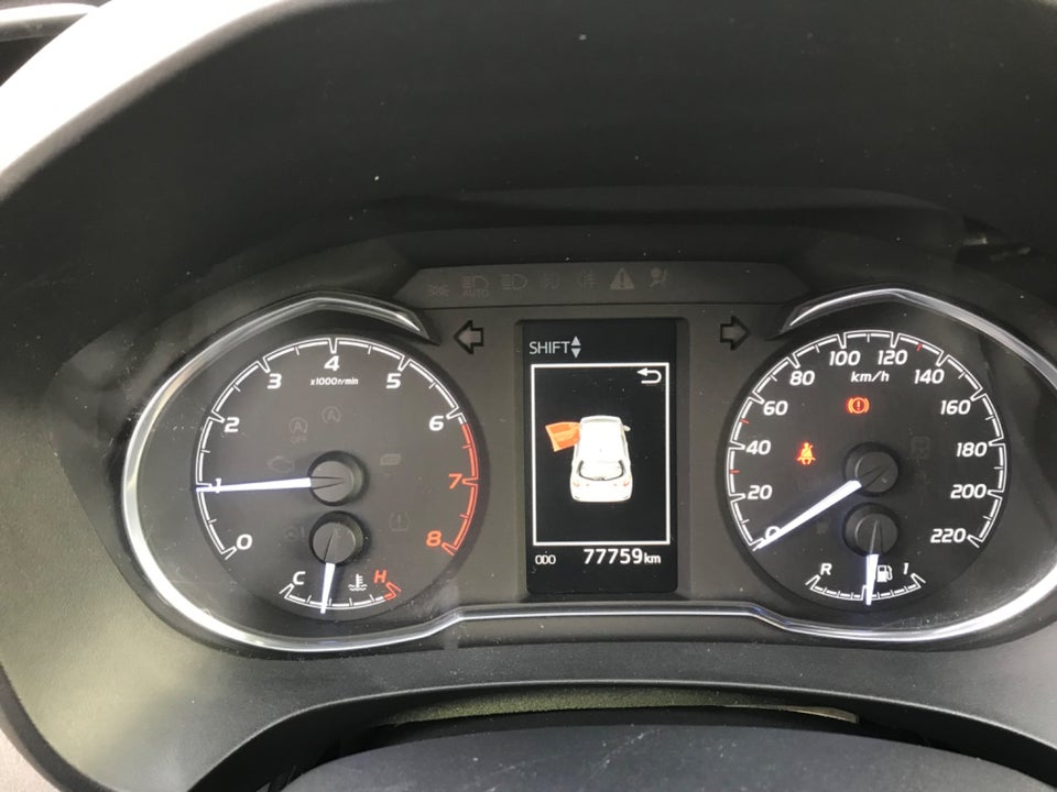 Toyota Yaris 1,0 VVT-i T2 5d