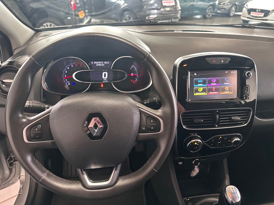 Renault Clio IV 0,9 TCe 90 Zen Sport Tourer Van 5d