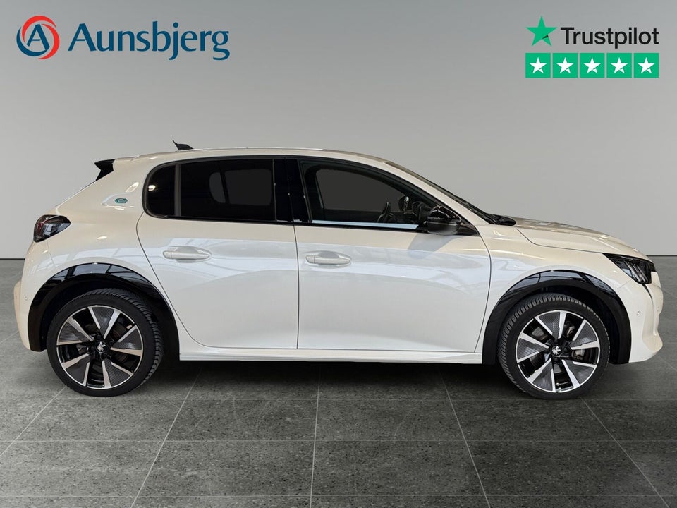 Peugeot e-208 50 GT 5d