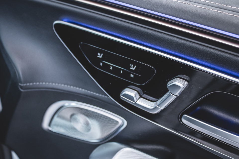 Mercedes EQE350+ Electric Art 4d