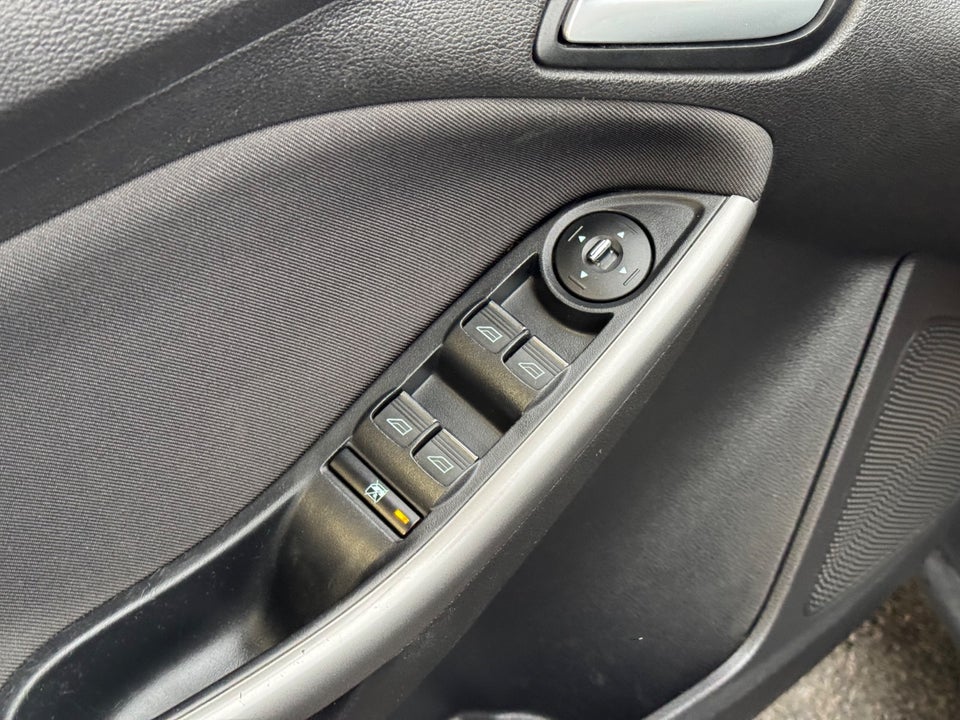 Ford Focus 1,0 SCTi 125 Titanium stc. ECO 5d