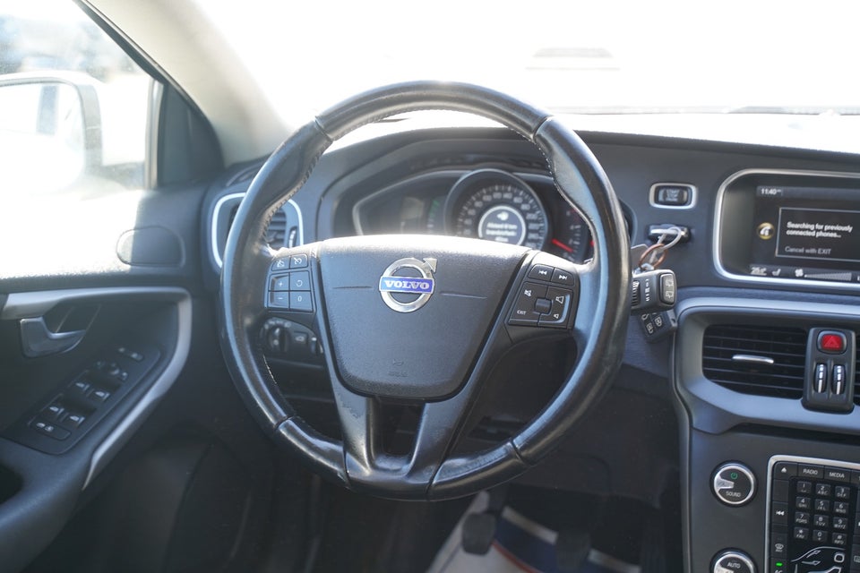 Volvo V40 1,6 D2 115 Kinetic Drive-E 5d