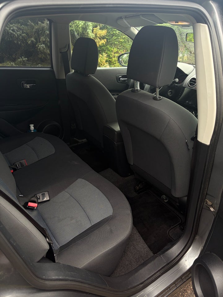 Nissan Qashqai 1,6 Acenta 5d