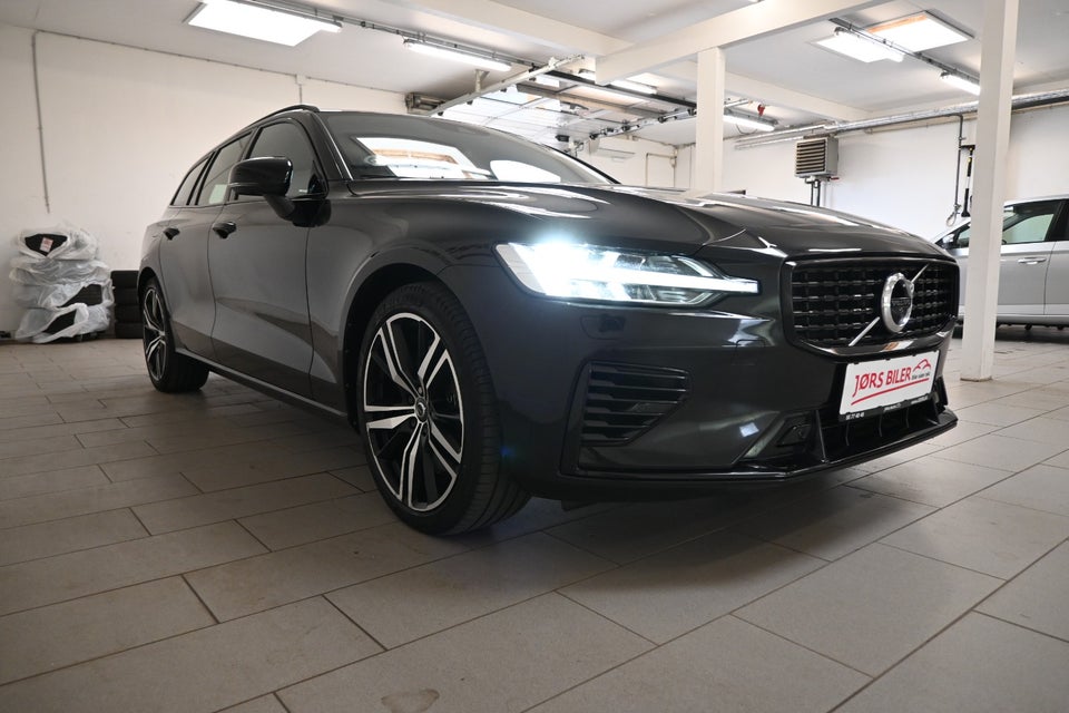 Volvo V60 2,0 T6 ReCharge R-Design aut. AWD 5d