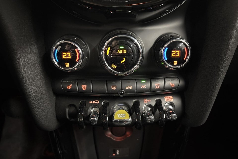 MINI Cooper SE Classic Trim 3d