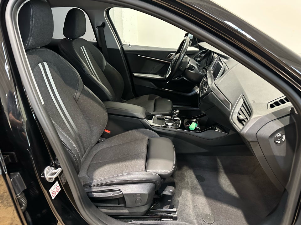 BMW 118i 1,5 Sport Line aut. 5d