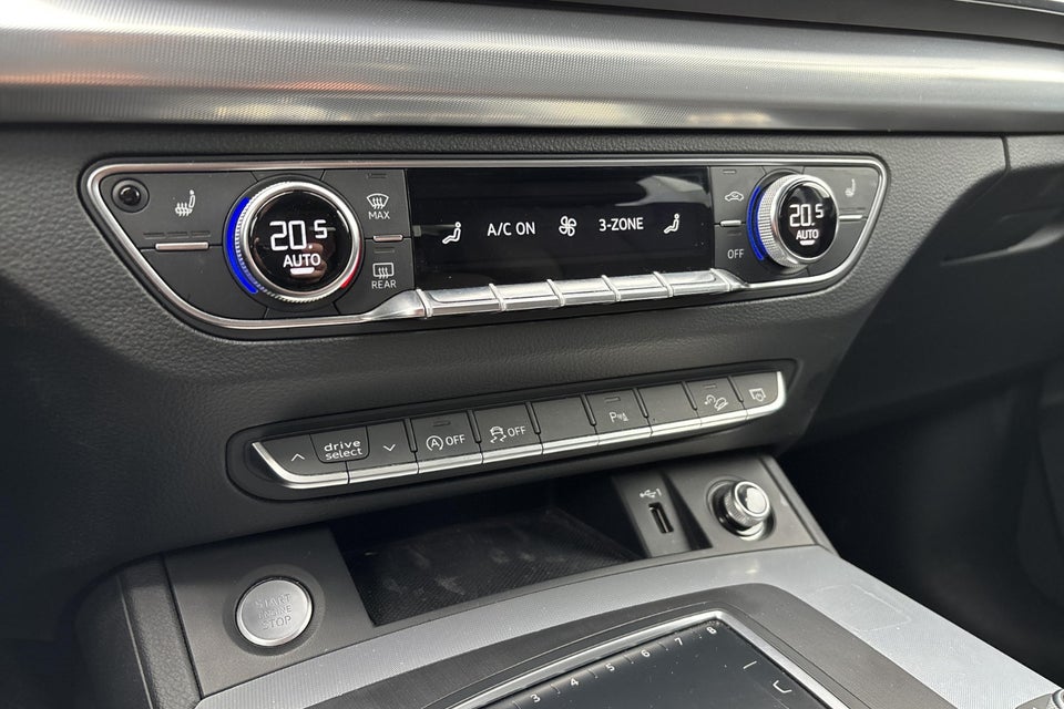 Audi Q5 40 TDi Sport quattro S-tr. 5d