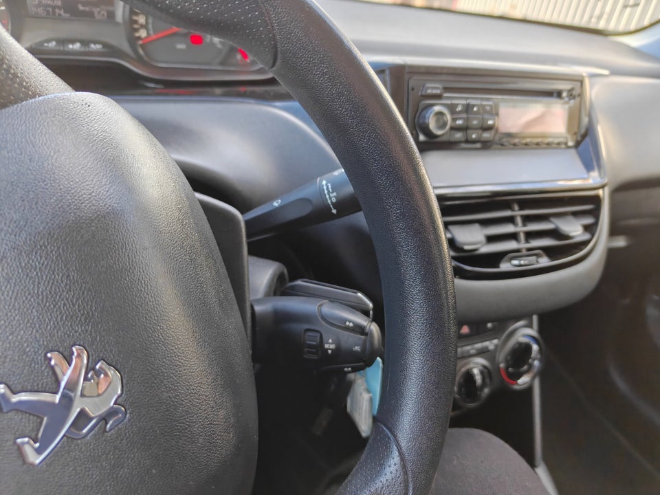 Peugeot 208 1,0 VTi Active 5d