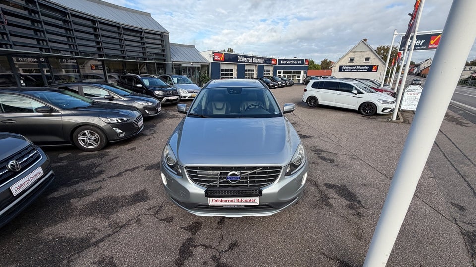 Volvo XC60 2,0 D4 181 Momentum aut. 5d