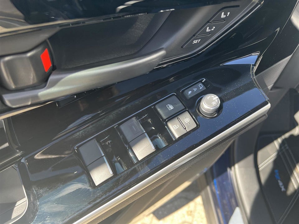 Toyota bZ4X Executive 5d