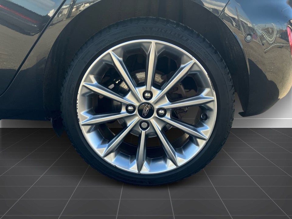 Ford Fiesta 1,0 EcoBoost Vignale 5d