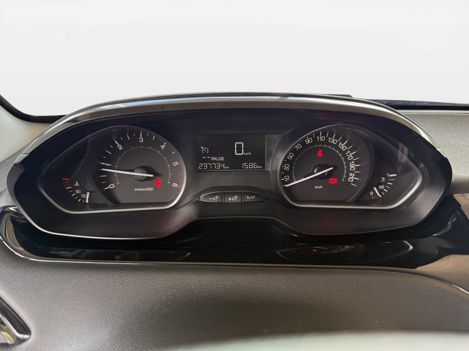 Peugeot 208 1,6 BlueHDi 100 Active 5d