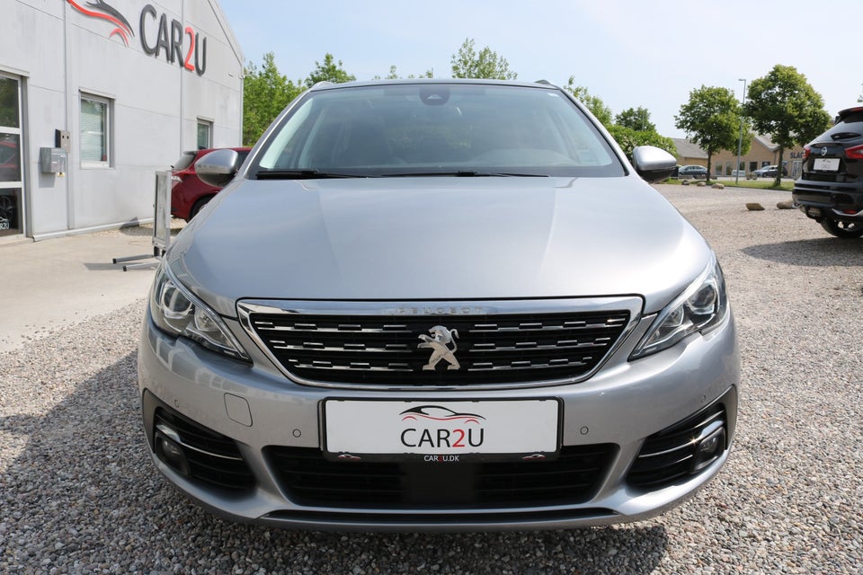 Peugeot 308 1,2 e-THP 130 Selection Sky SW 5d