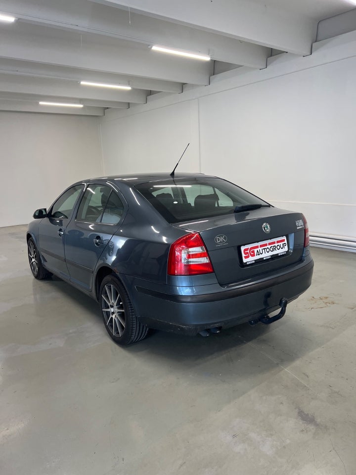 Skoda Octavia 2,0 TDi Elegance 5d