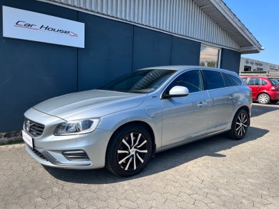 Brugt Volvo V60 2,4 D6 Plug-in R-Design Aut. AWD 5d - Bilbasen