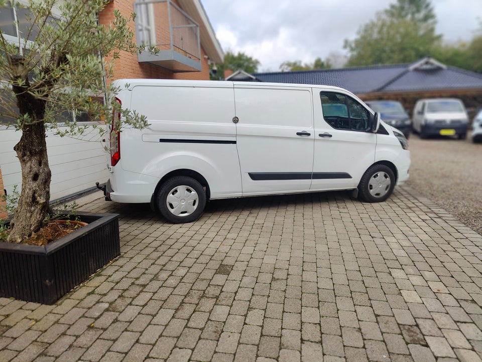 Ford Transit Custom 320L 2,0 TDCi 130 Trend