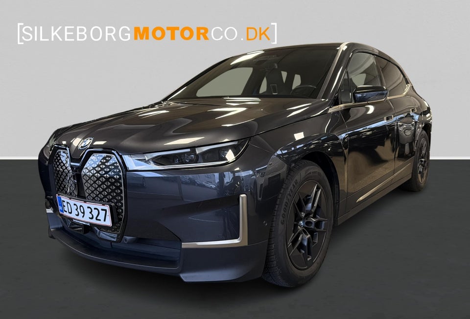 BMW iX xDrive40 M-Sport 5d