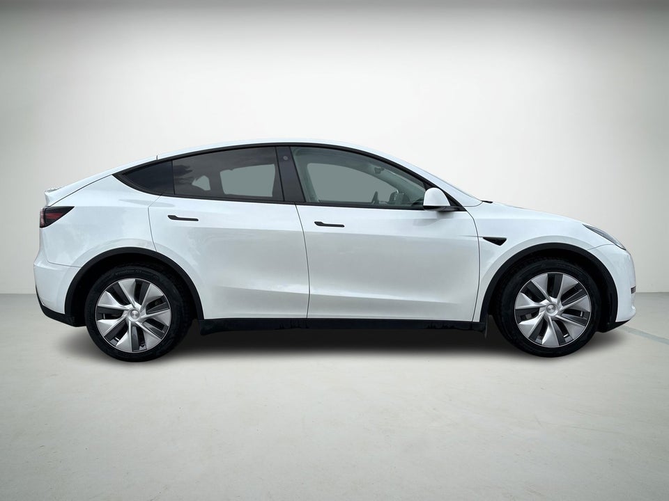 Tesla Model Y Long Range AWD 5d