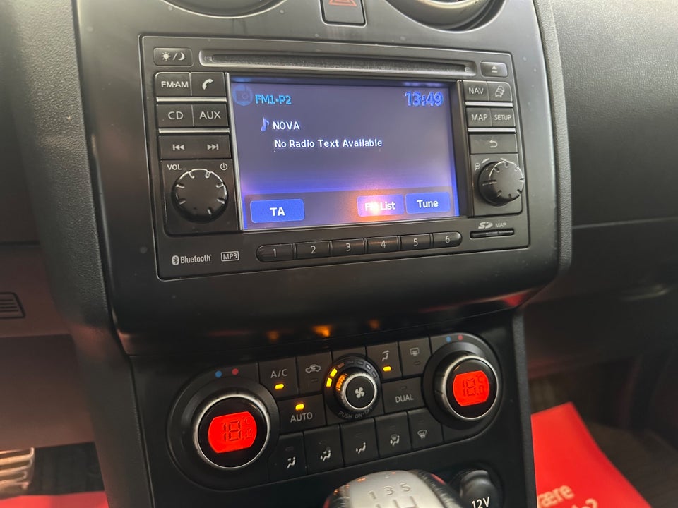 Nissan Qashqai 1,6 Tekna 5d