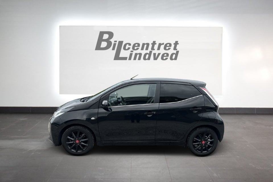 Toyota Aygo 1,0 VVT-i x-black II 5d
