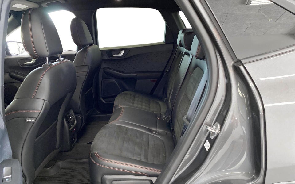 Ford Kuga 2,5 PHEV ST-Line X CVT 5d