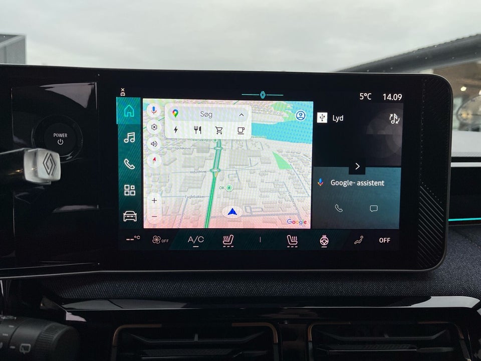 Renault 4 E-Tech 52 Techno 5d