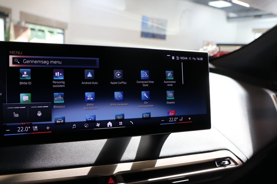 BMW iX xDrive40 Fully Charged Sport 5d