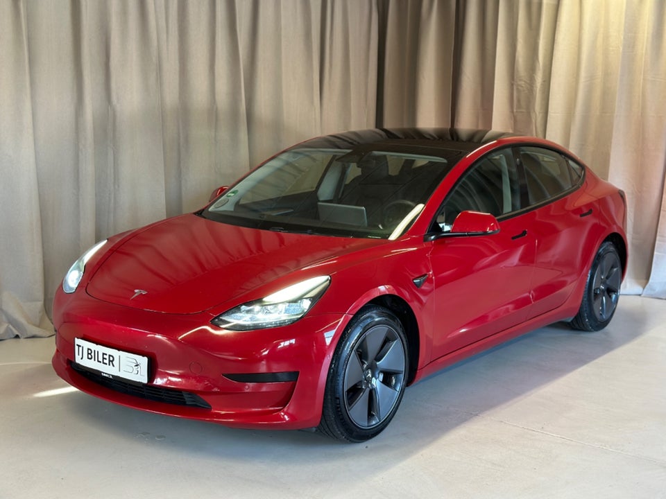 Tesla Model 3 Standard Range+ RWD 4d