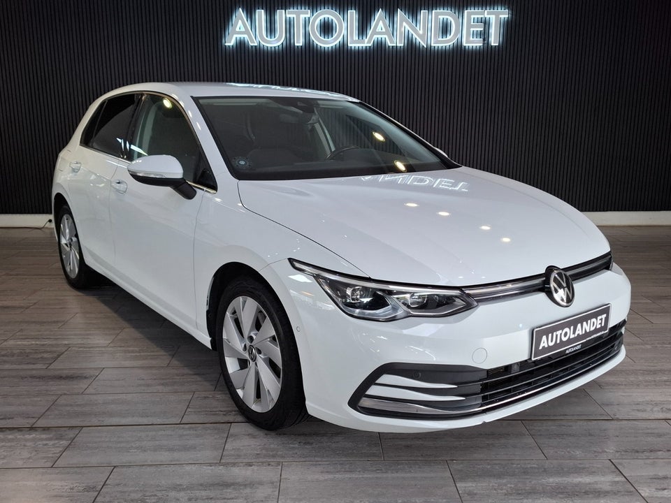 VW Golf VIII 1,4 eHybrid DSG 5d