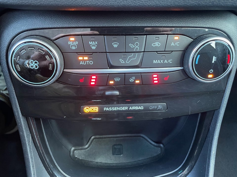 Ford Puma 1,0 EcoBoost mHEV Titanium DCT 5d