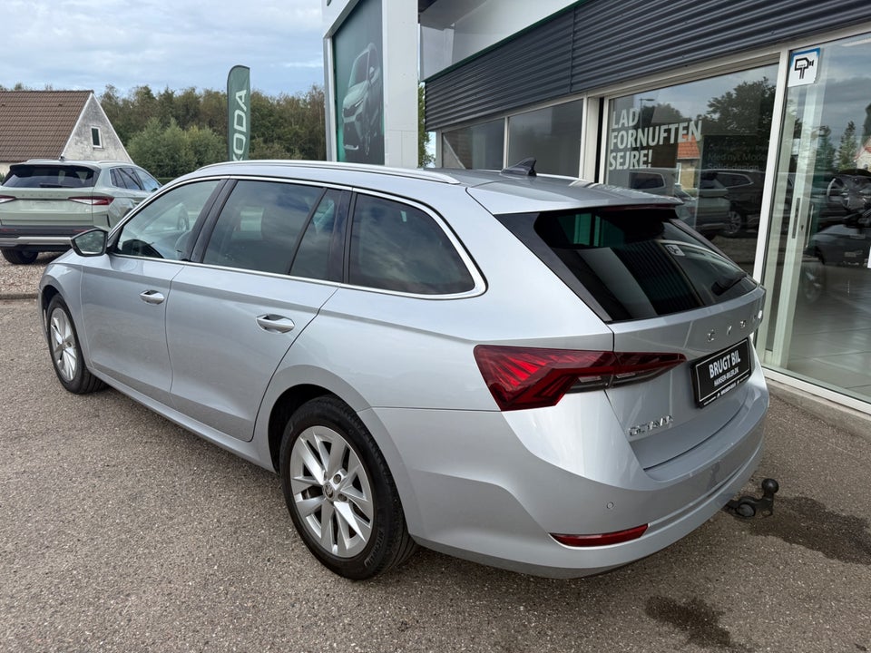 Skoda Octavia 2,0 TDi 150 Style Combi DSG 5d