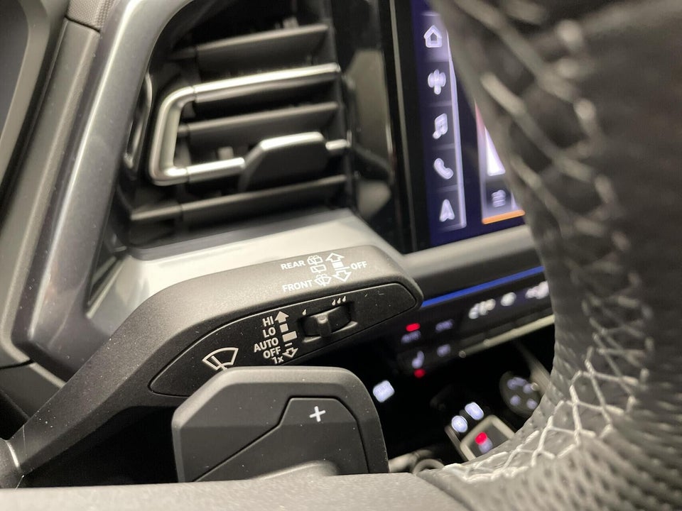Audi Q4 e-tron 45 S-line quattro 5d