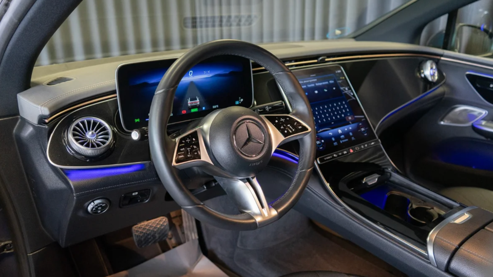 Mercedes EQE300 4d