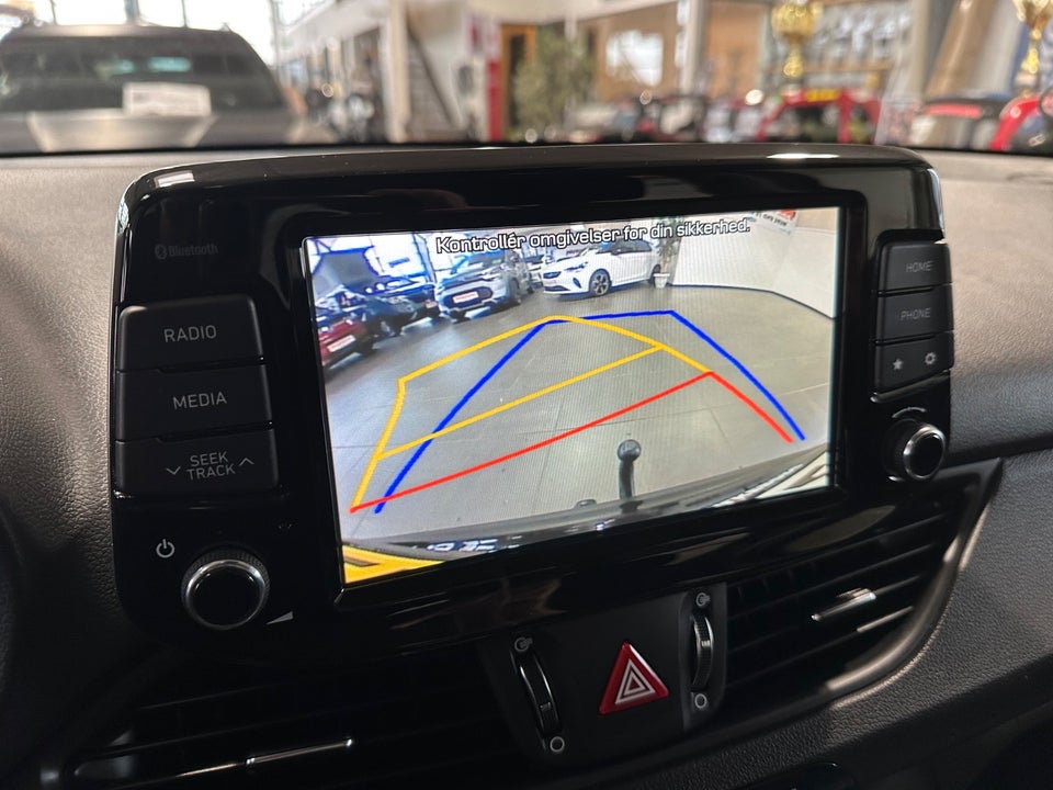 Hyundai i30 1,0 T-GDi Life Komfort stc. Van 5d