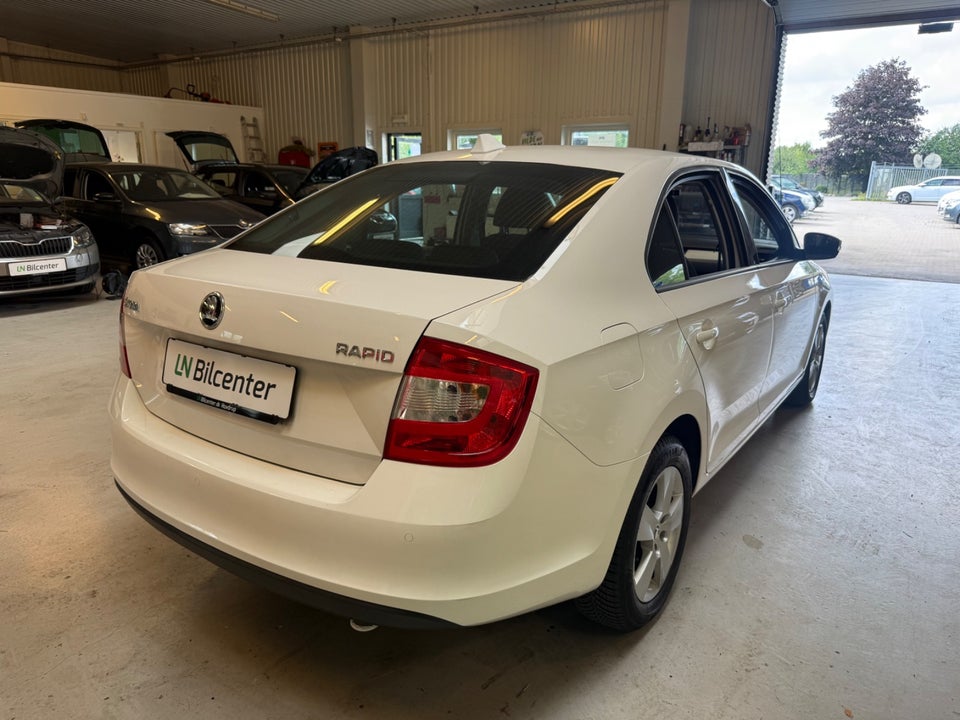 Skoda Rapid 1,2 TSi 90 Ambition DSG 5d