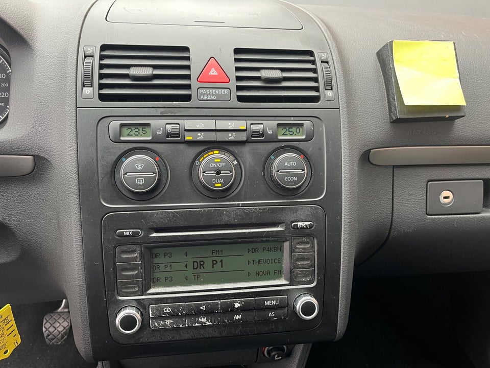 VW Touran 2,0 TDi 140 Trendline Van 5d