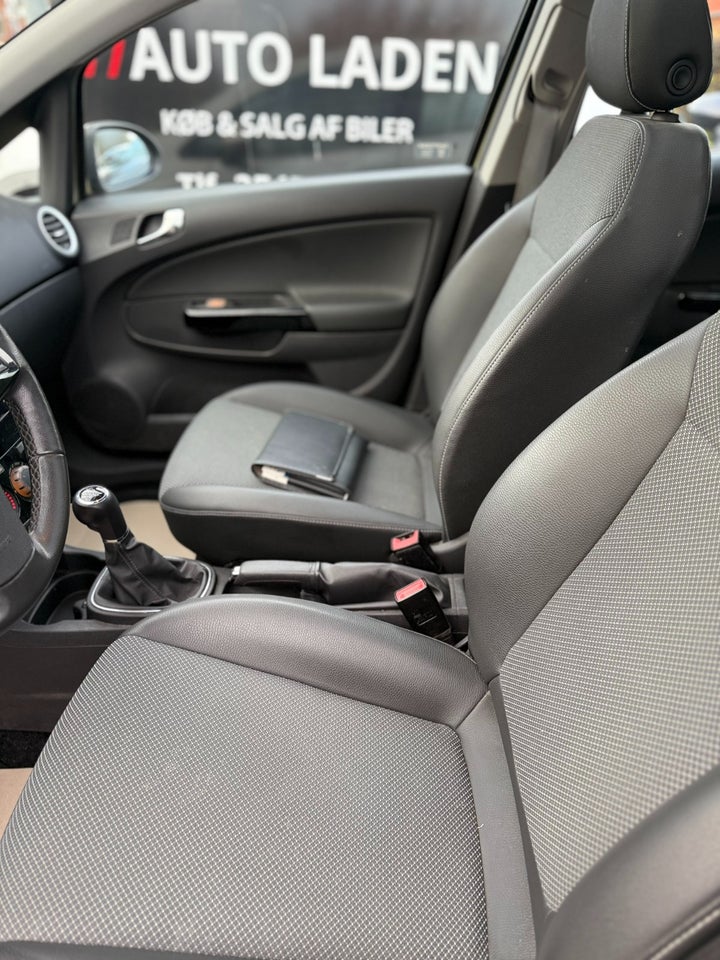 Opel Corsa 1,4 16V Sport 5d