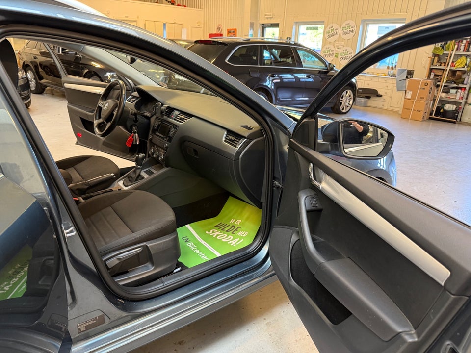 Skoda Octavia 1,4 TSi 140 Elegance Combi DSG 5d