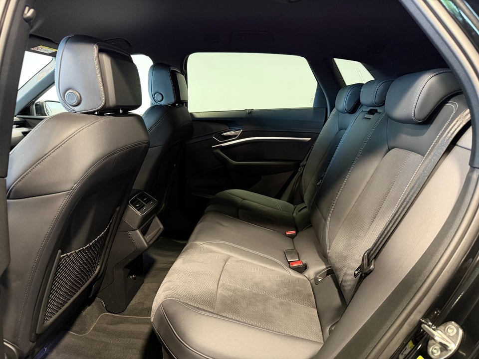 Audi e-tron 55 S-line quattro 5d