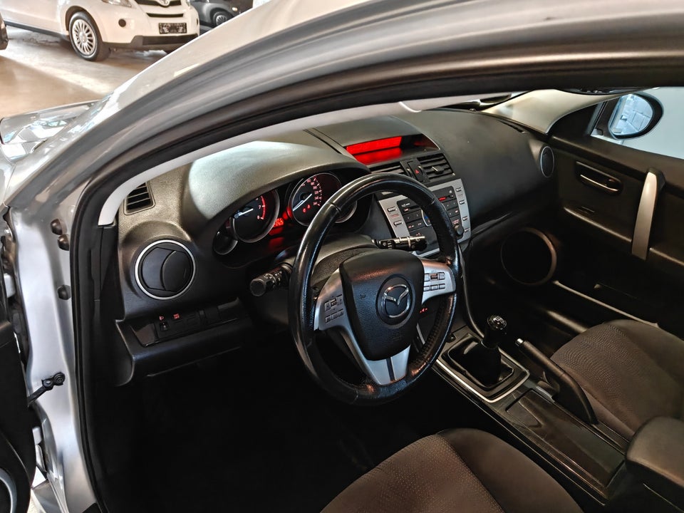 Mazda 6 2,0 Advance stc. 5d