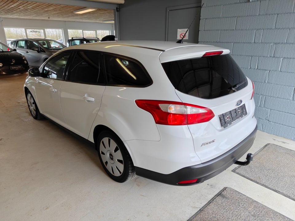 Ford Focus 1,0 SCTi 100 Titanium stc. 5d