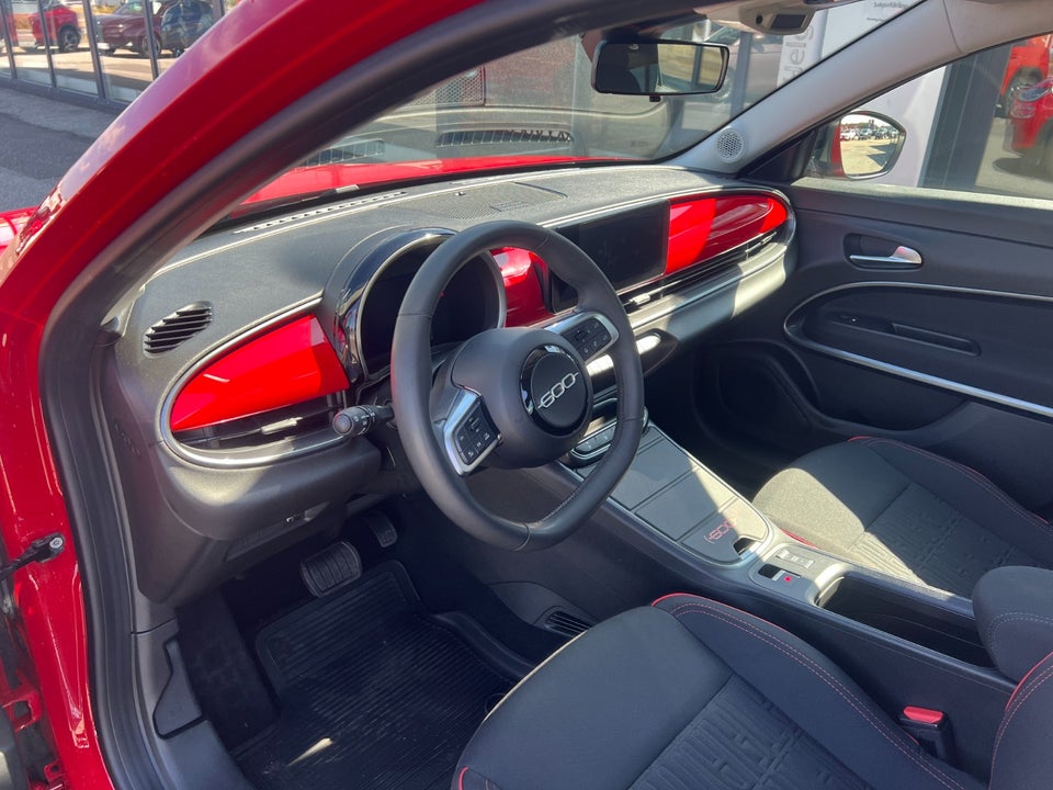 Fiat 600e 54 (RED) 5d