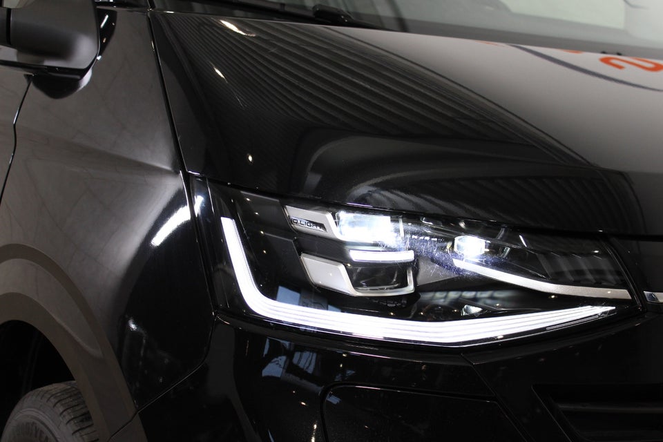 VW e-Caravelle 64 Style SWB