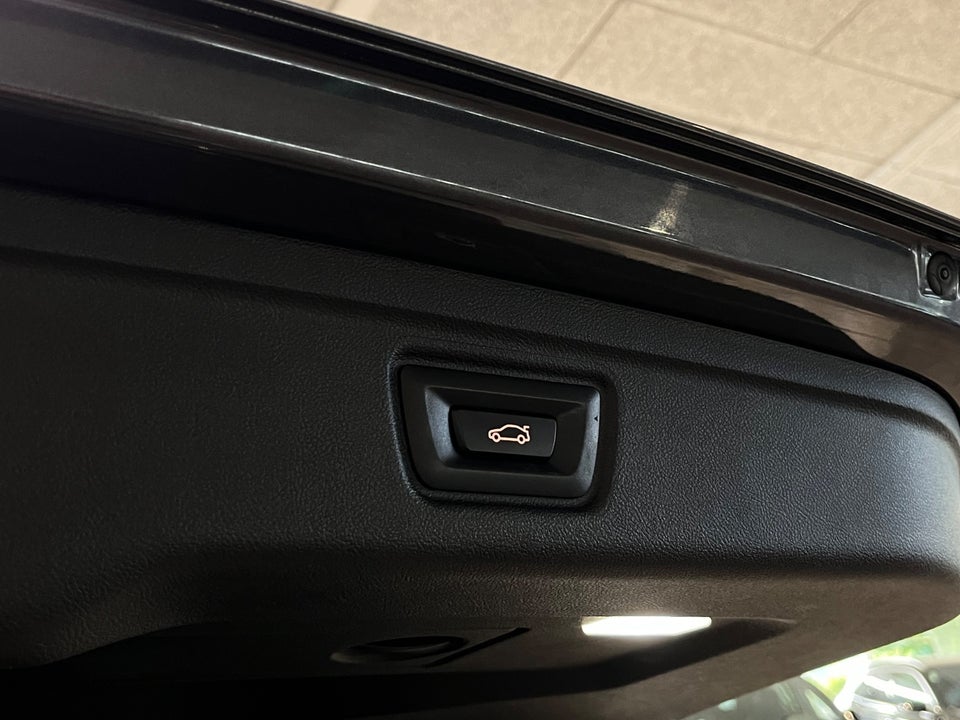 BMW 330e 2,0 Touring M-Sport aut. 5d