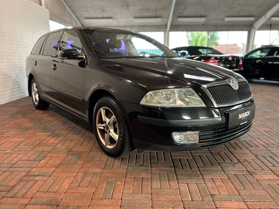 Skoda Octavia 2,0 TDi Ambiente 5d