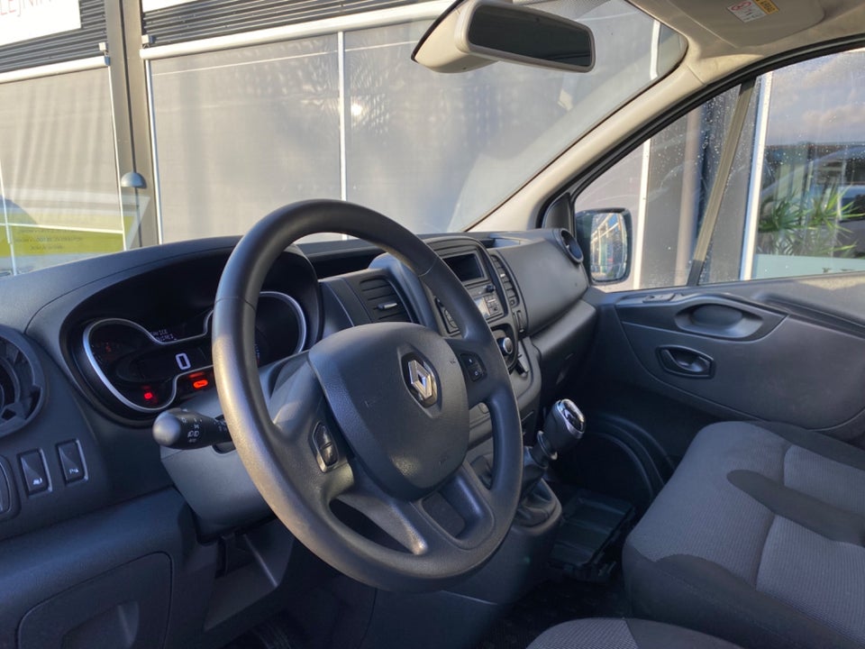 Renault Trafic T29 2,0 dCi 120 L2H1 Mandskabsvogn