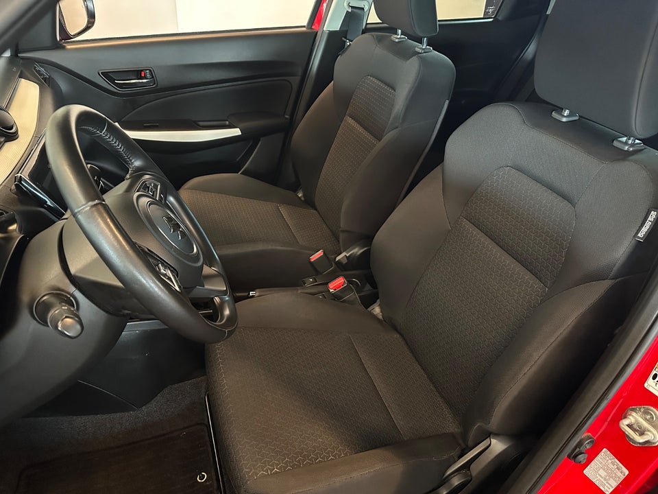Suzuki Swift 1,2 mHybrid Action 5d