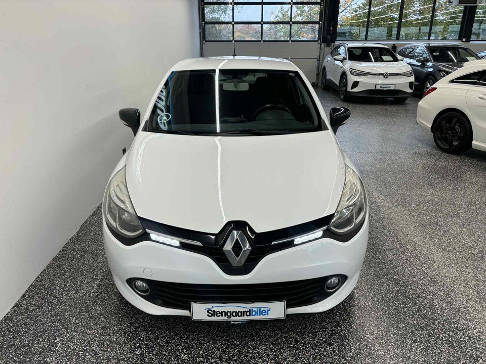 Renault Clio IV 1,2 16V Authentique 5d